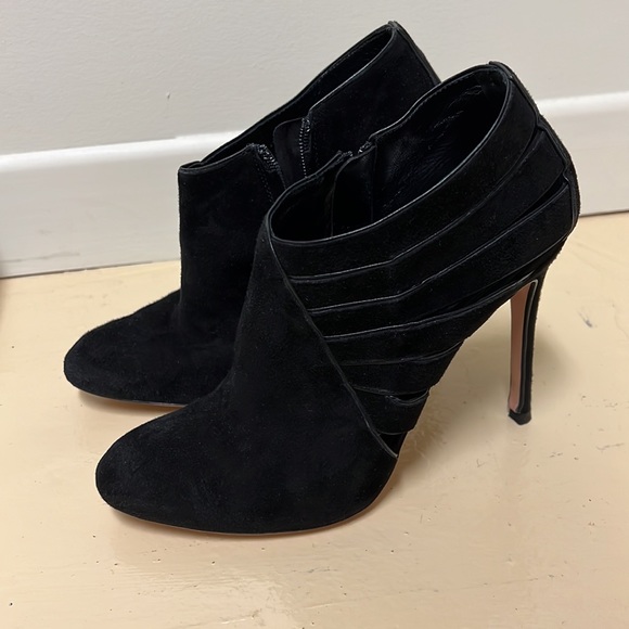 Gianvito Rossi cut out Booties - Picture 4 of 4